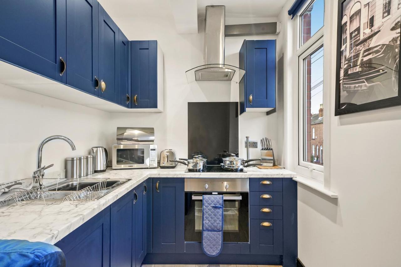 Stylish Yorkshire Gem - Sleeps 4 - Great Location Castleford Exterior photo
