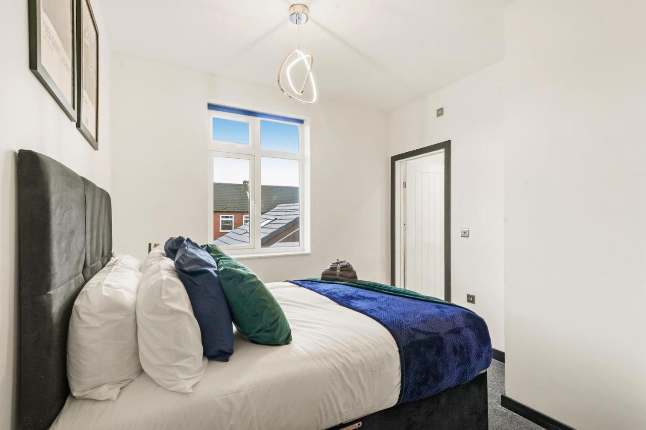 Stylish Yorkshire Gem - Sleeps 4 - Great Location Castleford Exterior photo