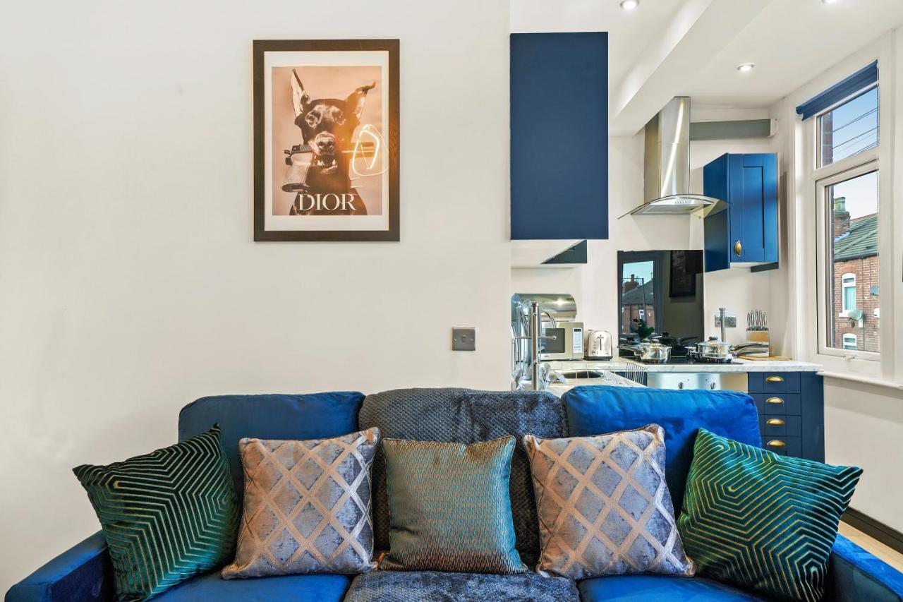 Stylish Yorkshire Gem - Sleeps 4 - Great Location Castleford Exterior photo